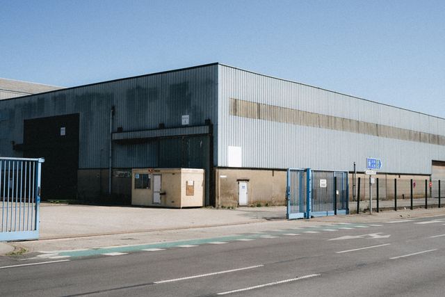 Locaux industriels en Bourgogne : comment l’expert fixe leur valeur Locaux industriels en Bourgogne : comment l’expert fixe leur valeur